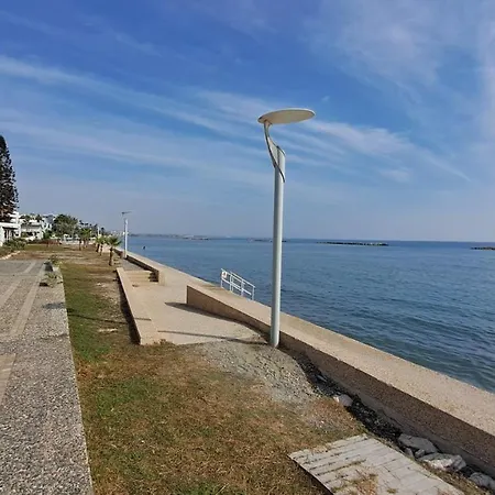 Seaside 2br 30m From Sea & Free Parking * Oroklini