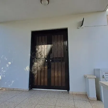 Apartment 30meters From The Sea In Larnaca