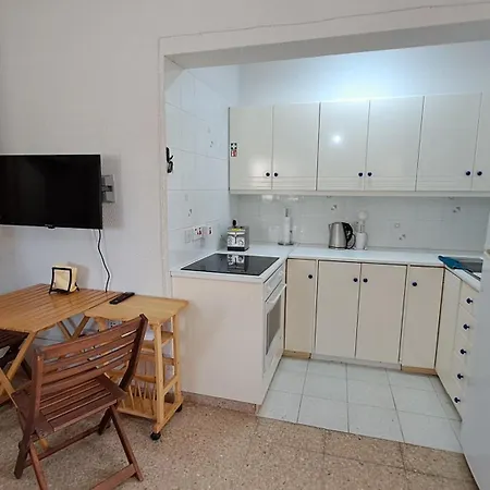 Lejlighed Seaside 2br 30m From Sea & Free Parking *
