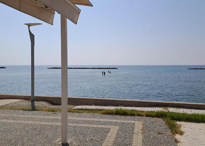 Apartament Seaside 2br 30m From Sea & Free Parking *