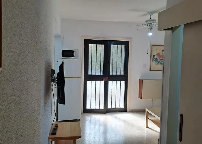 Seaside 2br 30m From Sea & Free Parking *